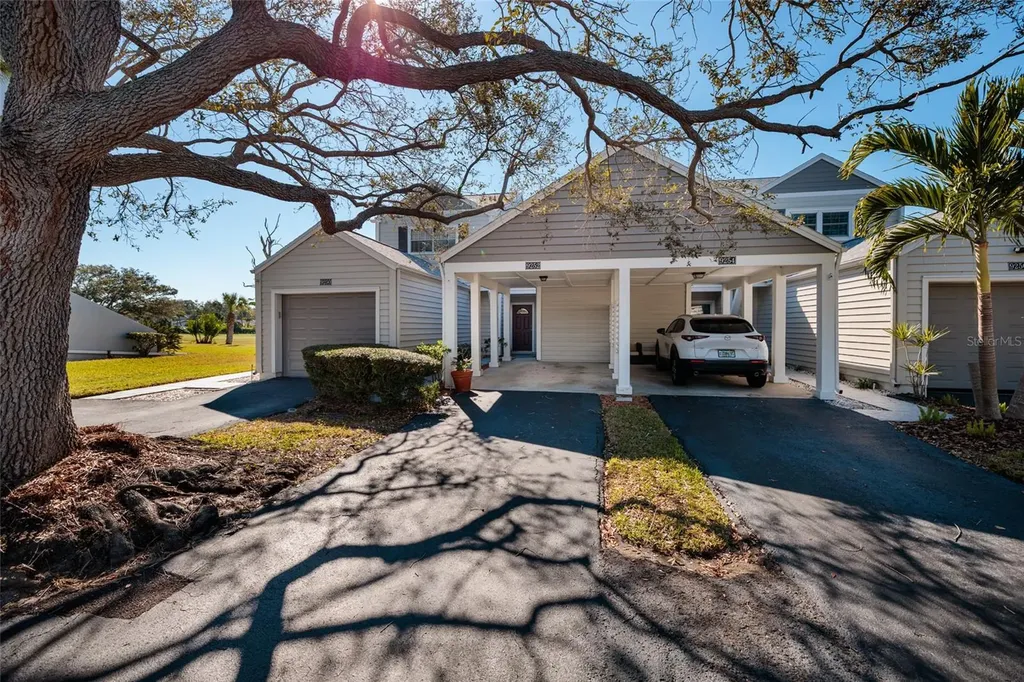 9252 Westlinks Terrace Seminole FL 33777