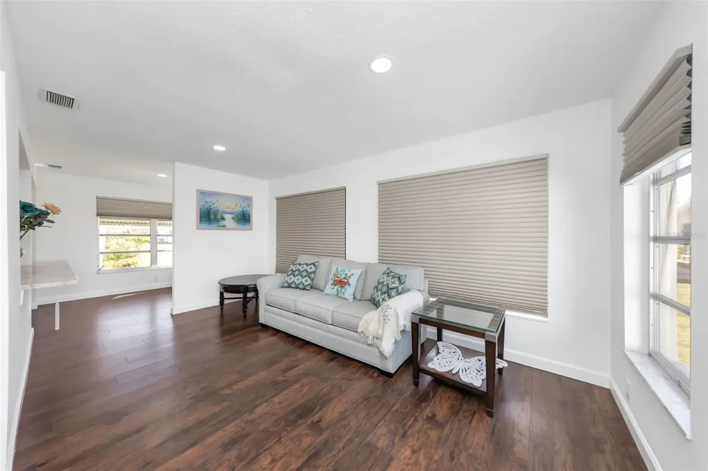 4488 100th Avenue N Pinellas Park FL 33782
