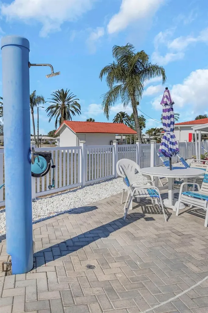 4488 100th Avenue N Pinellas Park FL 33782
