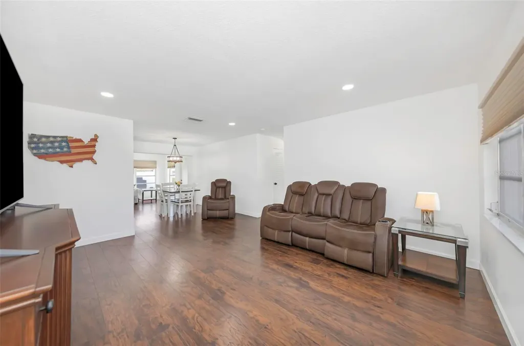 4488 100th Avenue N Pinellas Park FL 33782