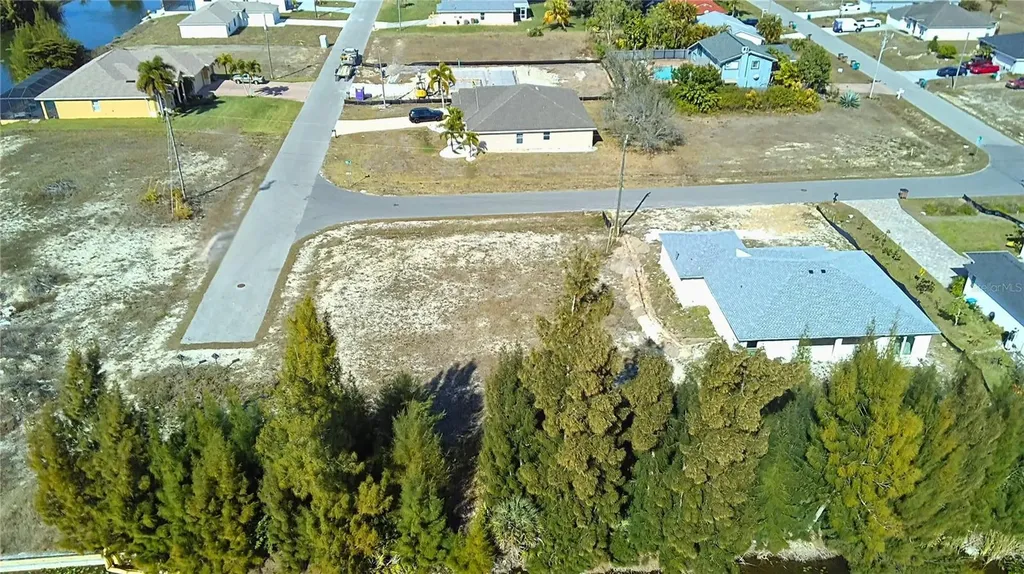 122 NE 9th Street Cape Coral FL 33909