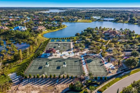 16111 Daysailor Trail Lakewood Ranch FL 34202