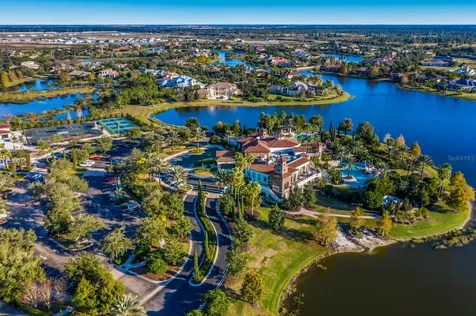 16111 Daysailor Trail Lakewood Ranch FL 34202
