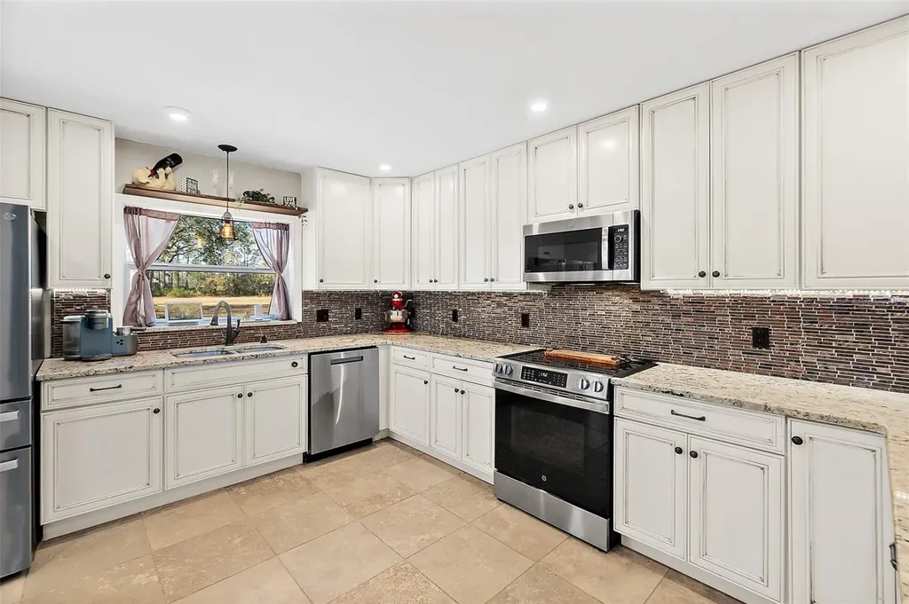 998 County Road 302 Bunnell FL 32110