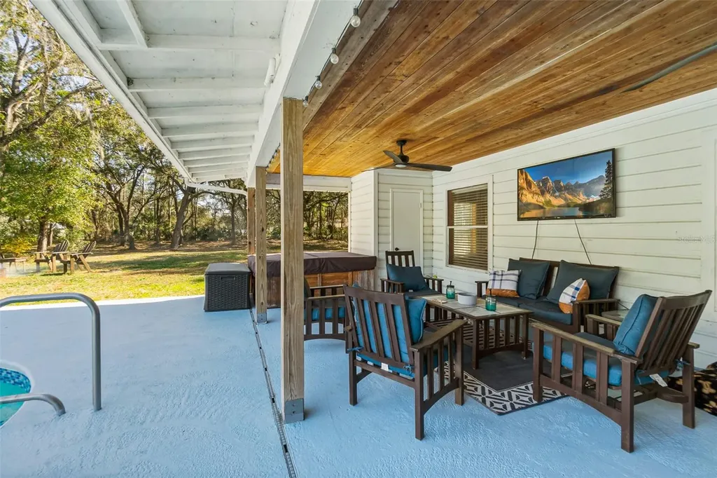998 County Road 302 Bunnell FL 32110