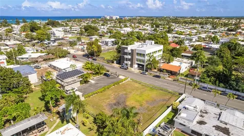 D 77 Calle C Dorado PR 00646