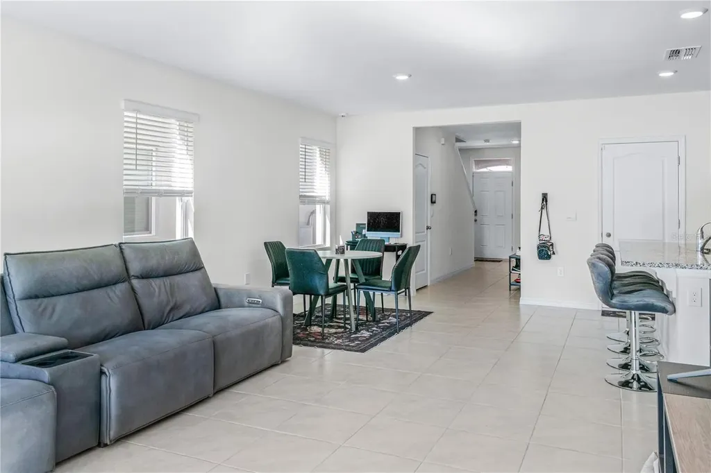 2454 Taloncrest Eagle Lake FL 33839