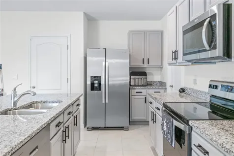 2454 Taloncrest Eagle Lake FL 33839
