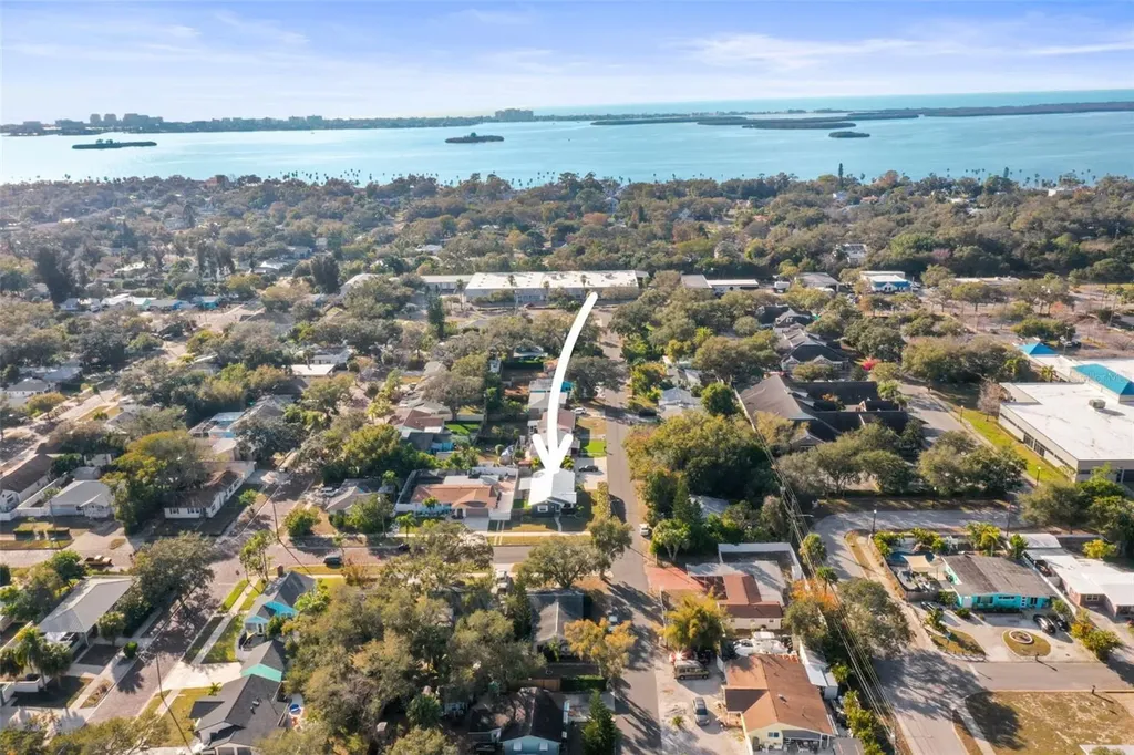 148 Highland Avenue Dunedin FL 34698