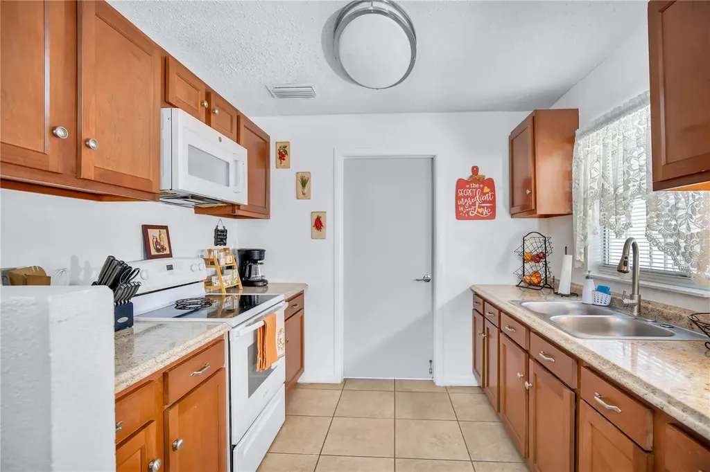 4027 Gander Avenue Orlando FL 32822