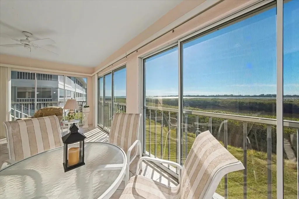1233 Edgewater Circle Bradenton FL 34209