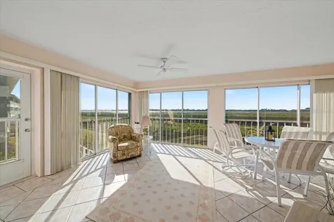 1233 Edgewater Circle Bradenton FL 34209