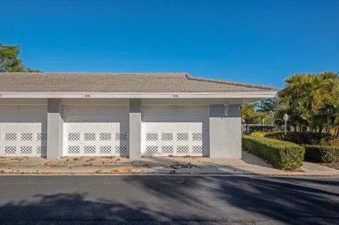 1233 Edgewater Circle Bradenton FL 34209
