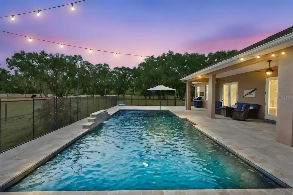 7510 Lithia Pinecrest Road Lithia FL 33547