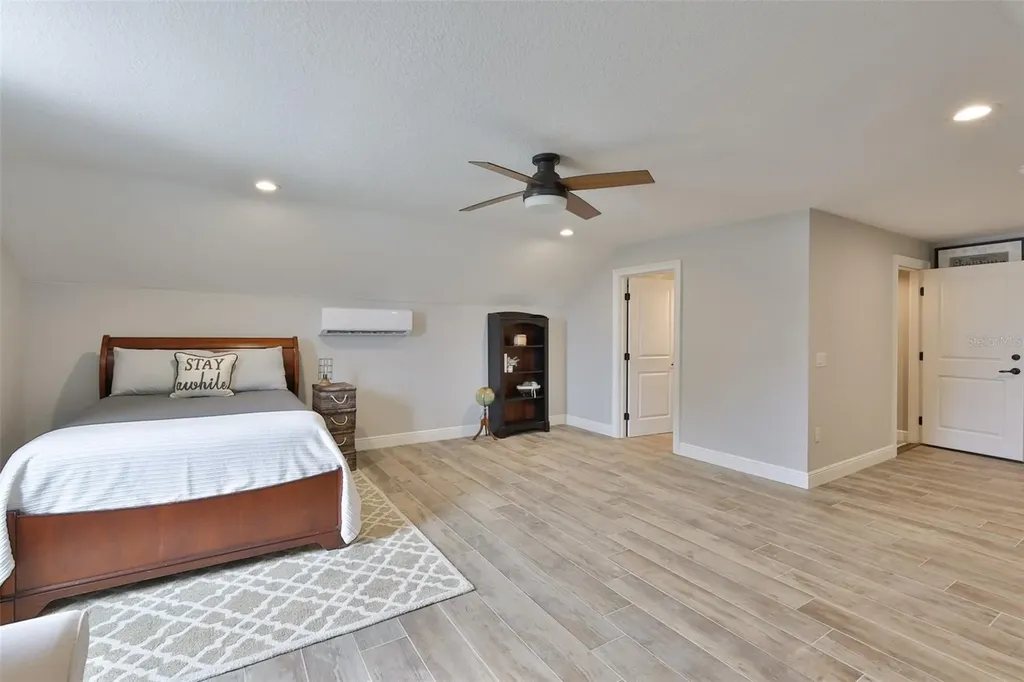 7510 Lithia Pinecrest Road Lithia FL 33547