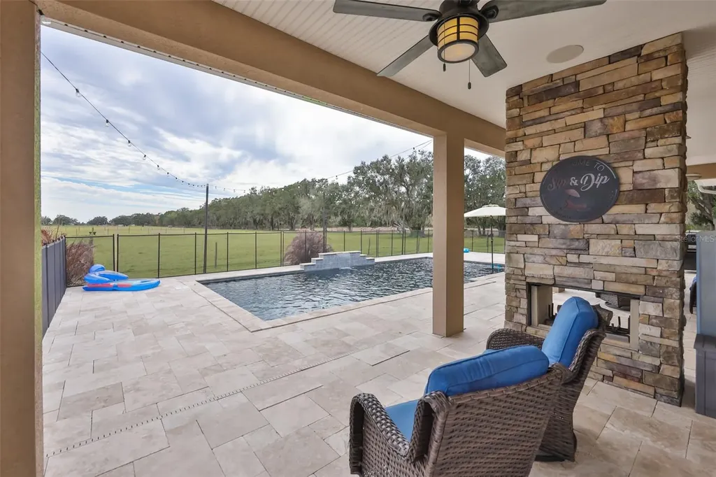 7510 Lithia Pinecrest Road Lithia FL 33547