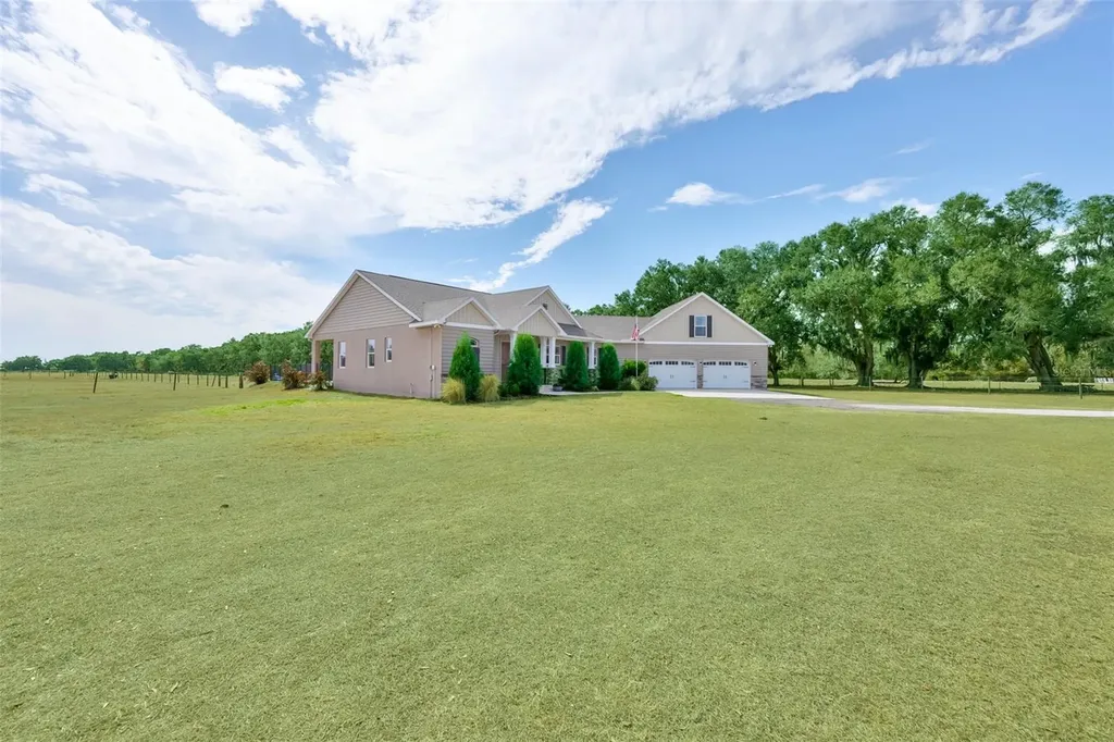 7510 Lithia Pinecrest Road Lithia FL 33547