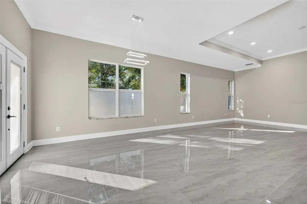 8509 N Newport Avenue Tampa FL 33604
