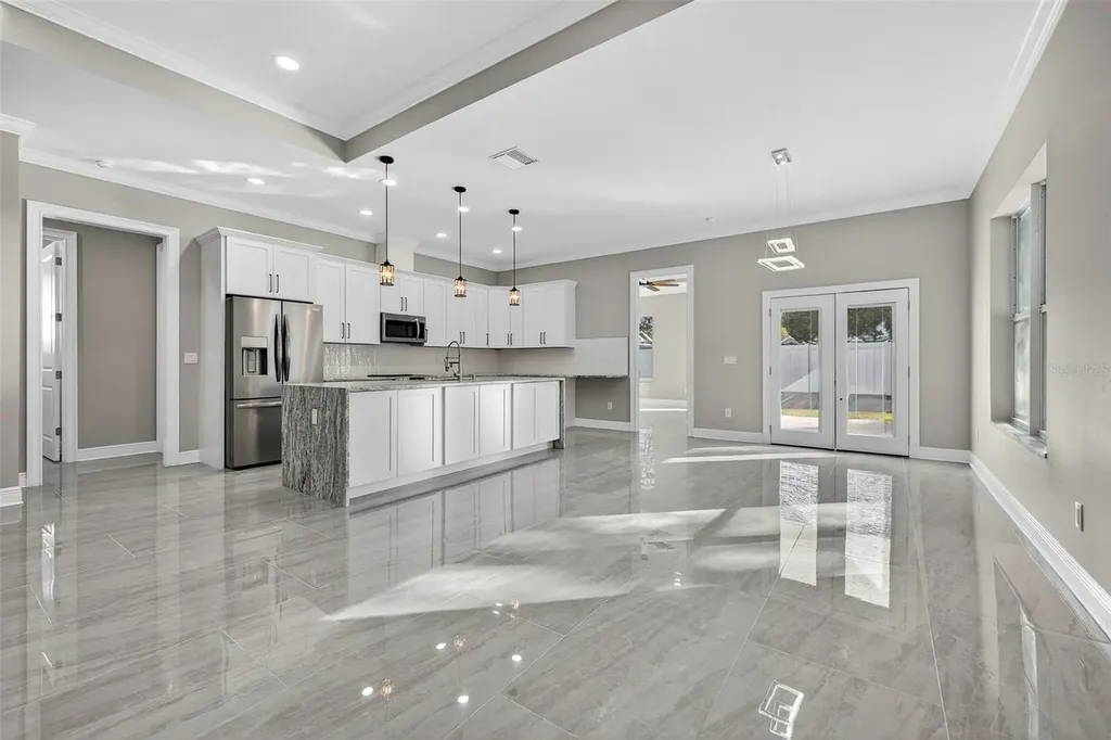 8509 N Newport Avenue Tampa FL 33604