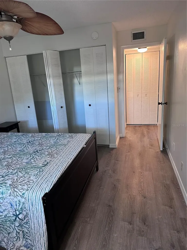 11485 Oakhurst Road Largo FL 33774