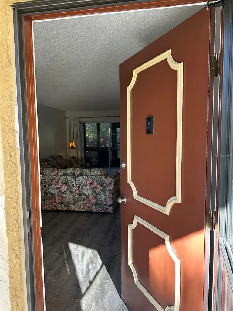11485 Oakhurst Road Largo FL 33774
