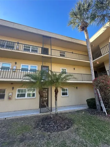 11485 Oakhurst Road Largo FL 33774