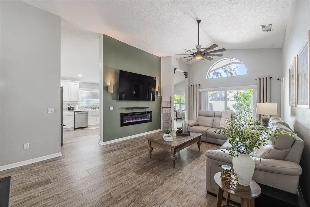 2524 Siena Way Valrico FL 33596
