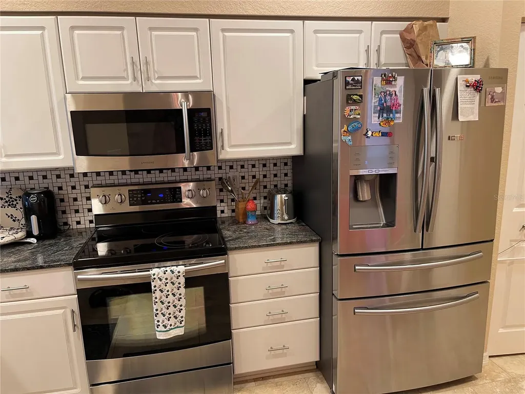 8572 Sweet Magnolia Place Seminole FL 33777
