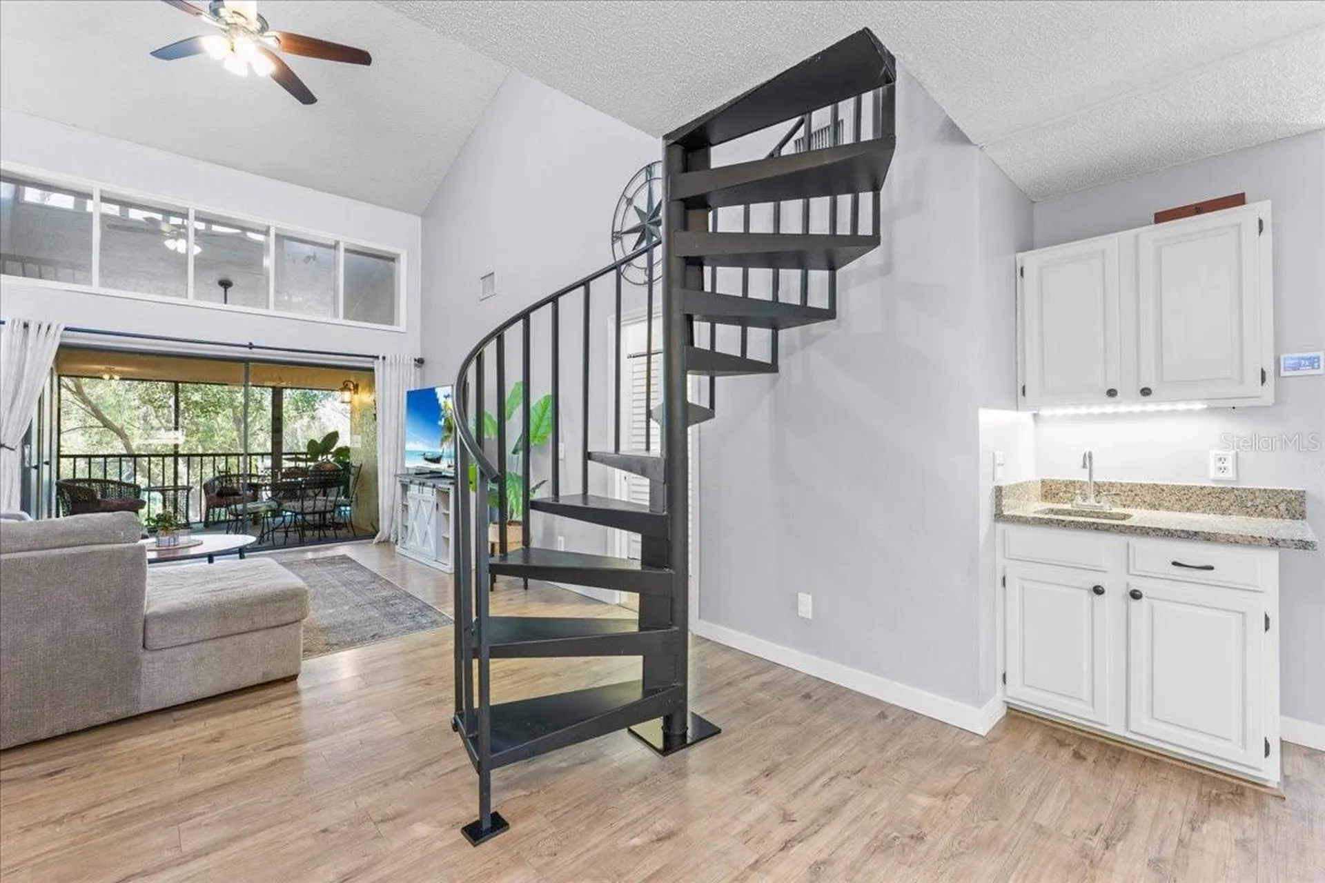 40 Shamrock Way Oldsmar FL 34677