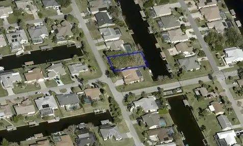 25 Christopher Court N Palm Coast FL 32137