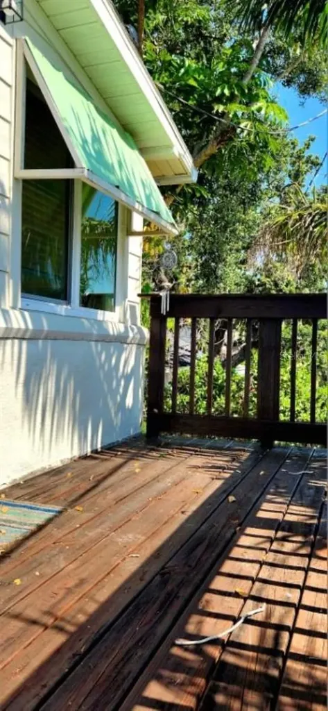 219 24th Street W Bradenton FL 34205