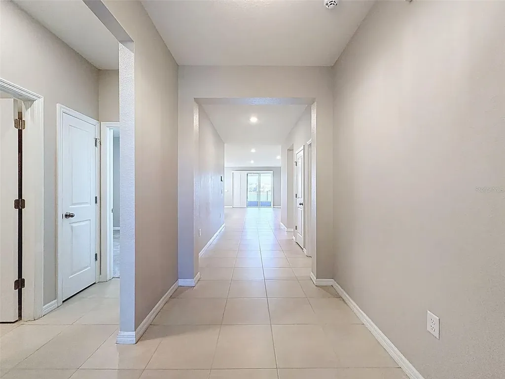16619 Mooner Plank Circle Wimauma FL 33598