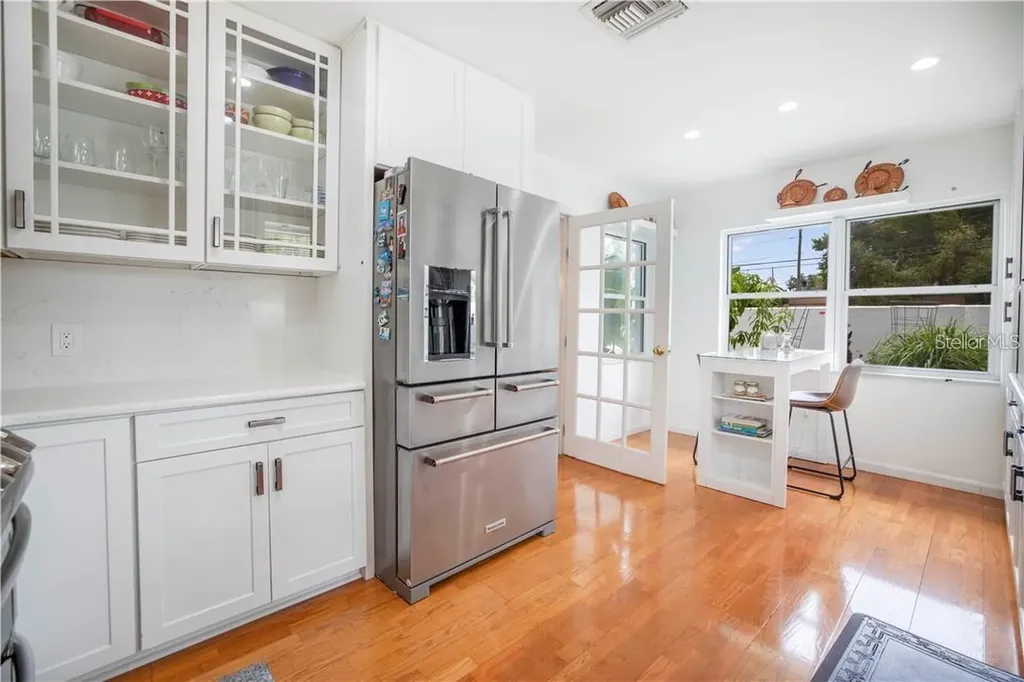 2200 2nd Street N St Petersburg FL 33704