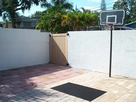 2200 2nd Street N St Petersburg FL 33704