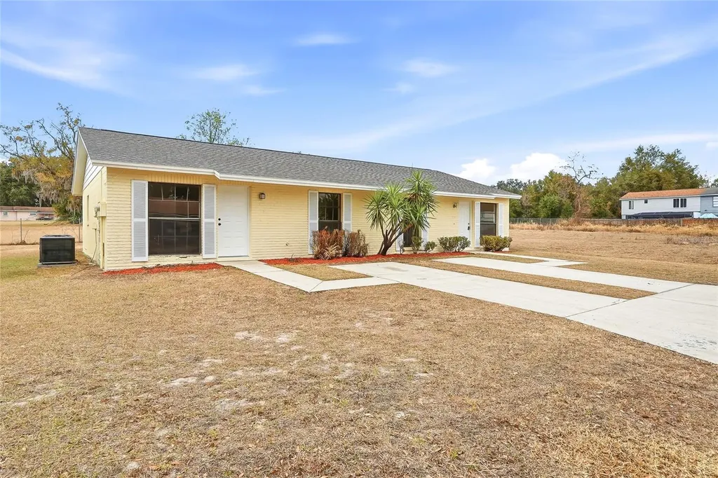 729/731 Sunbright Drive Seffner FL 33584