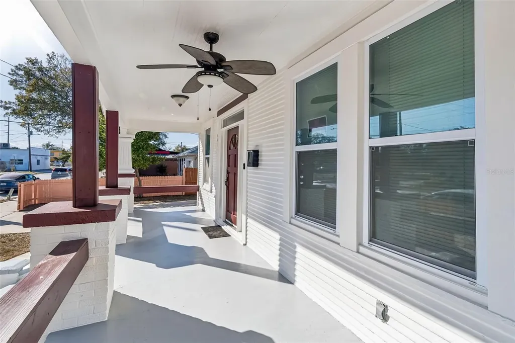 1512 26th Avenue E Tampa FL 33605