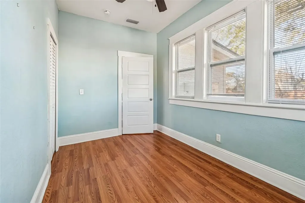 1512 26th Avenue E Tampa FL 33605