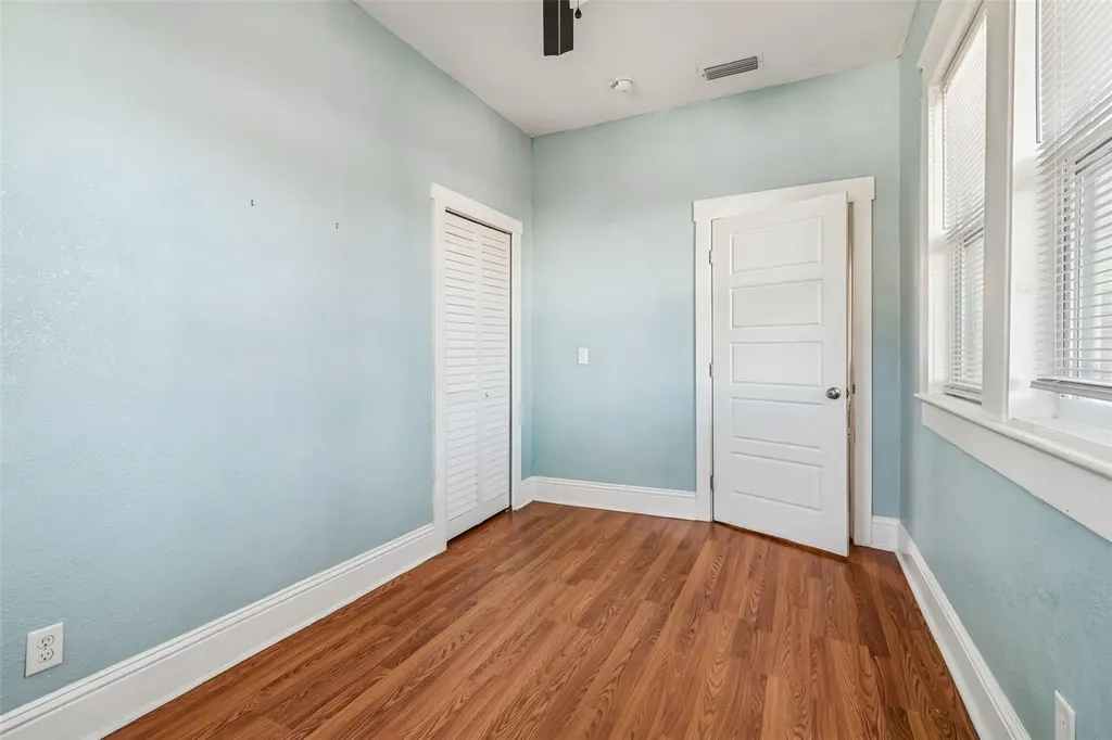 1512 26th Avenue E Tampa FL 33605