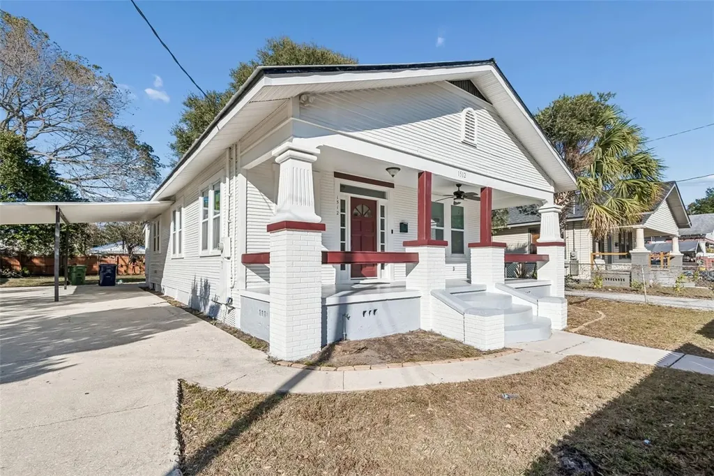 1512 26th Avenue E Tampa FL 33605