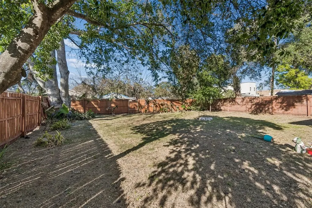 1512 26th Avenue E Tampa FL 33605