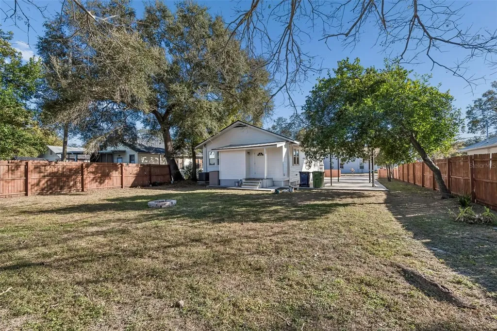 1512 26th Avenue E Tampa FL 33605