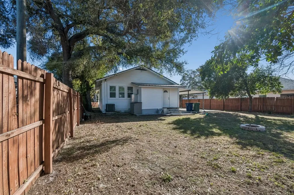 1512 26th Avenue E Tampa FL 33605