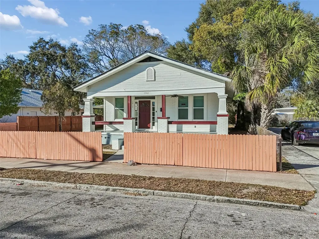 1512 26th Avenue E Tampa FL 33605