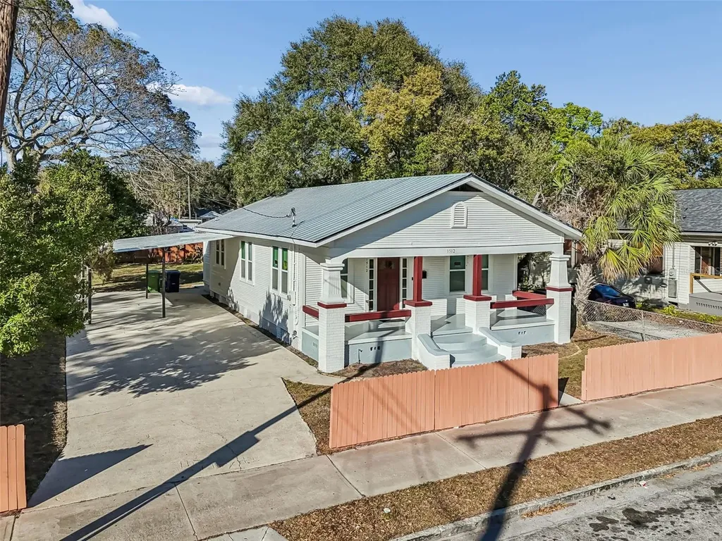 1512 26th Avenue E Tampa FL 33605
