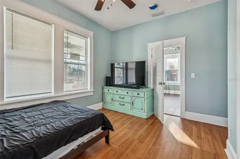 1512 26th Avenue E Tampa FL 33605