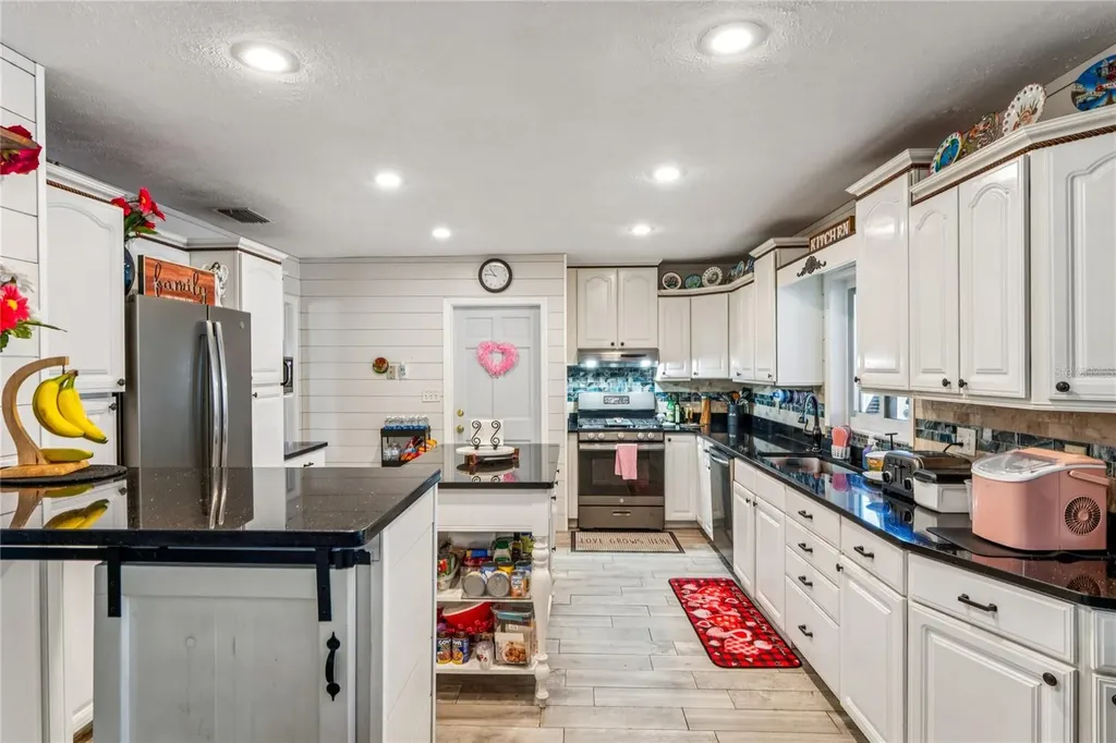 1410 Viola Drive Brandon FL 33511