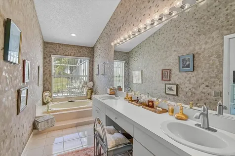 4640 Peridia Boulevard E Bradenton FL 34203