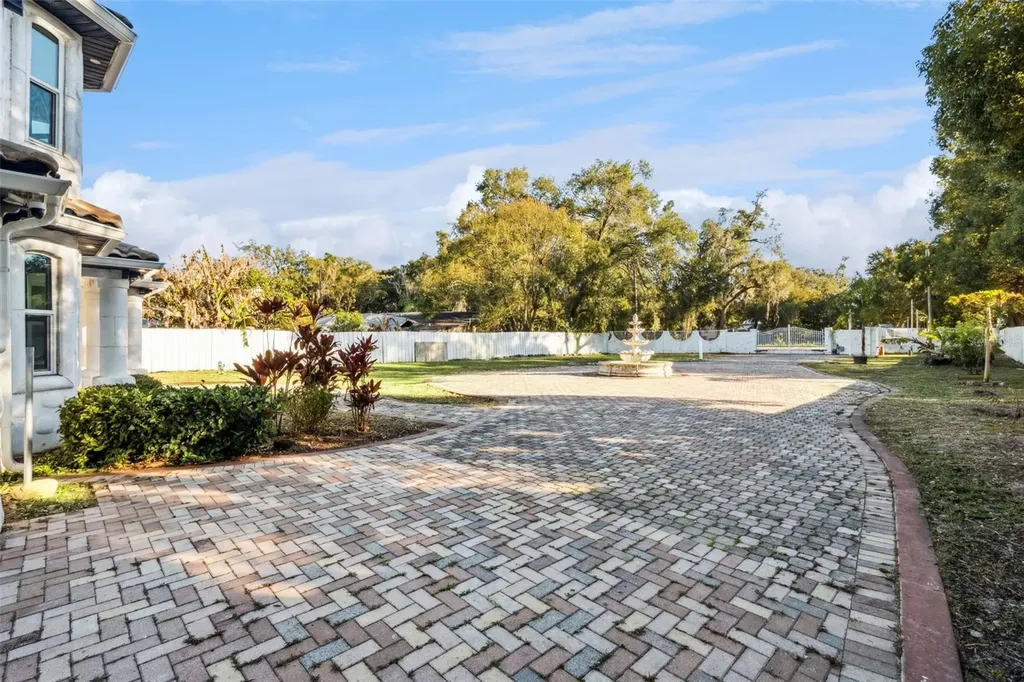 20 Rewis Street Ocoee FL 34761