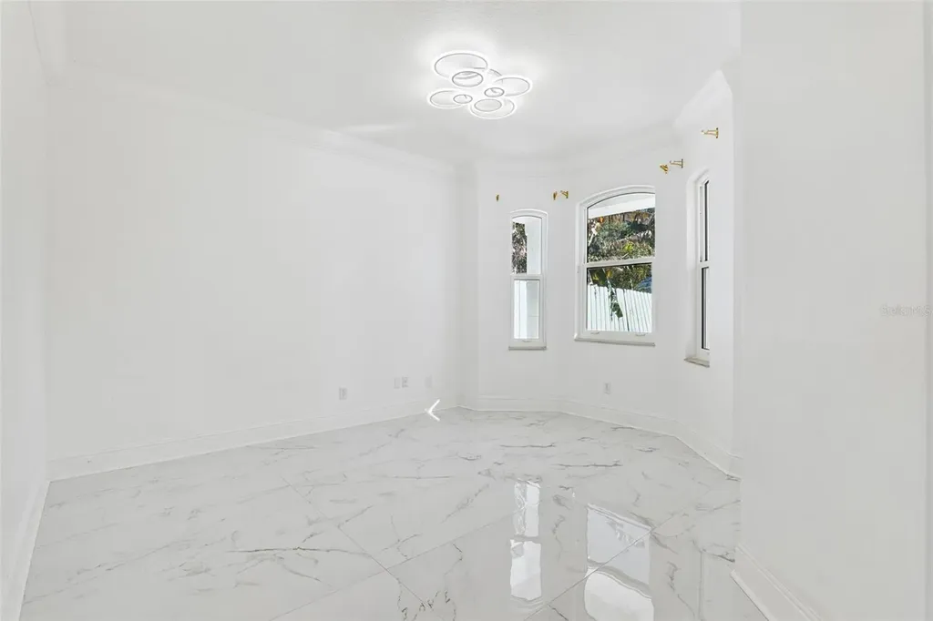 20 Rewis Street Ocoee FL 34761