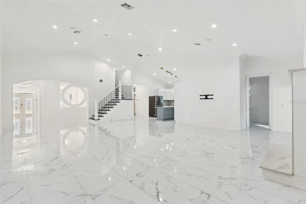 20 Rewis Street Ocoee FL 34761